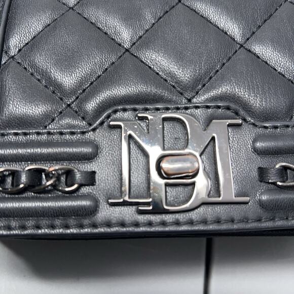 Badgley Mischka Black Chevron Quilted Crossbody Bag Metal Chains Strap Vegan - Picture 6 of 16